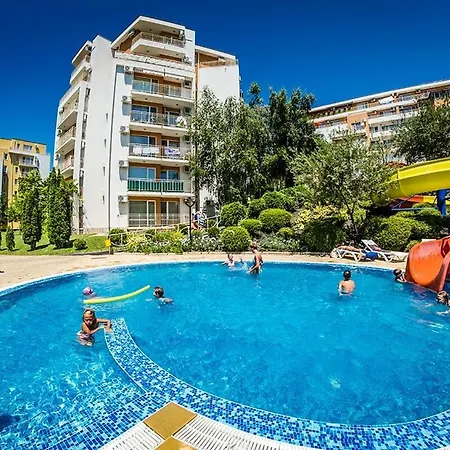 Cozy In Grand Noks With Sea View Apartamento