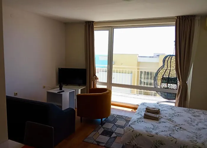 Cozy In Grand Noks With Sea View Апартамент